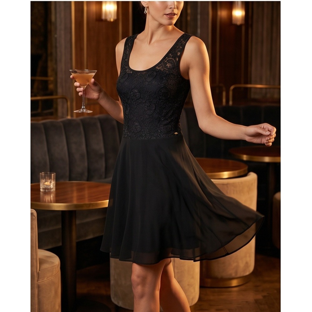 Victoria's‎ Secret M Black Lace Bodice Fit and Flare Mini Dress Size Medium
